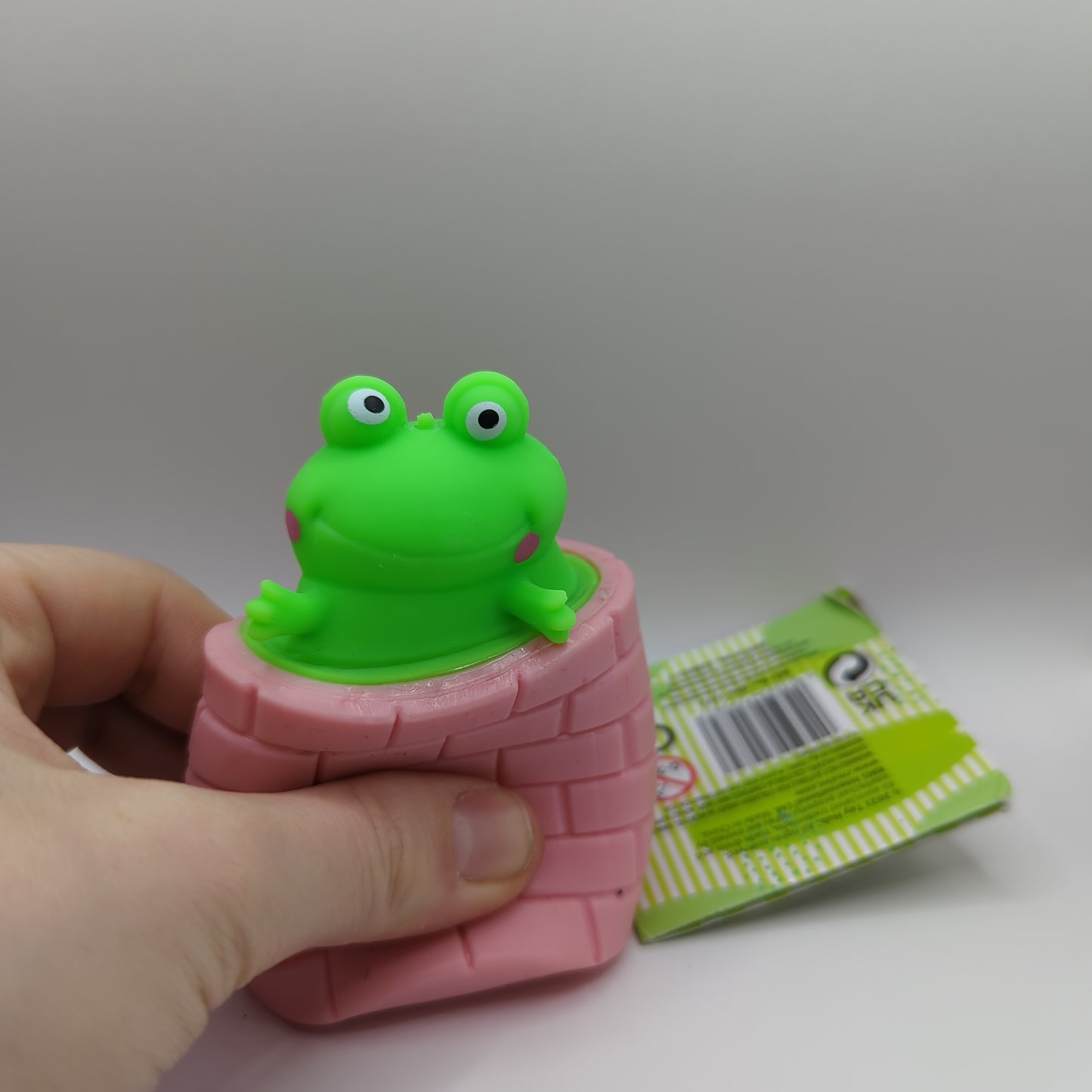 Pop up frog