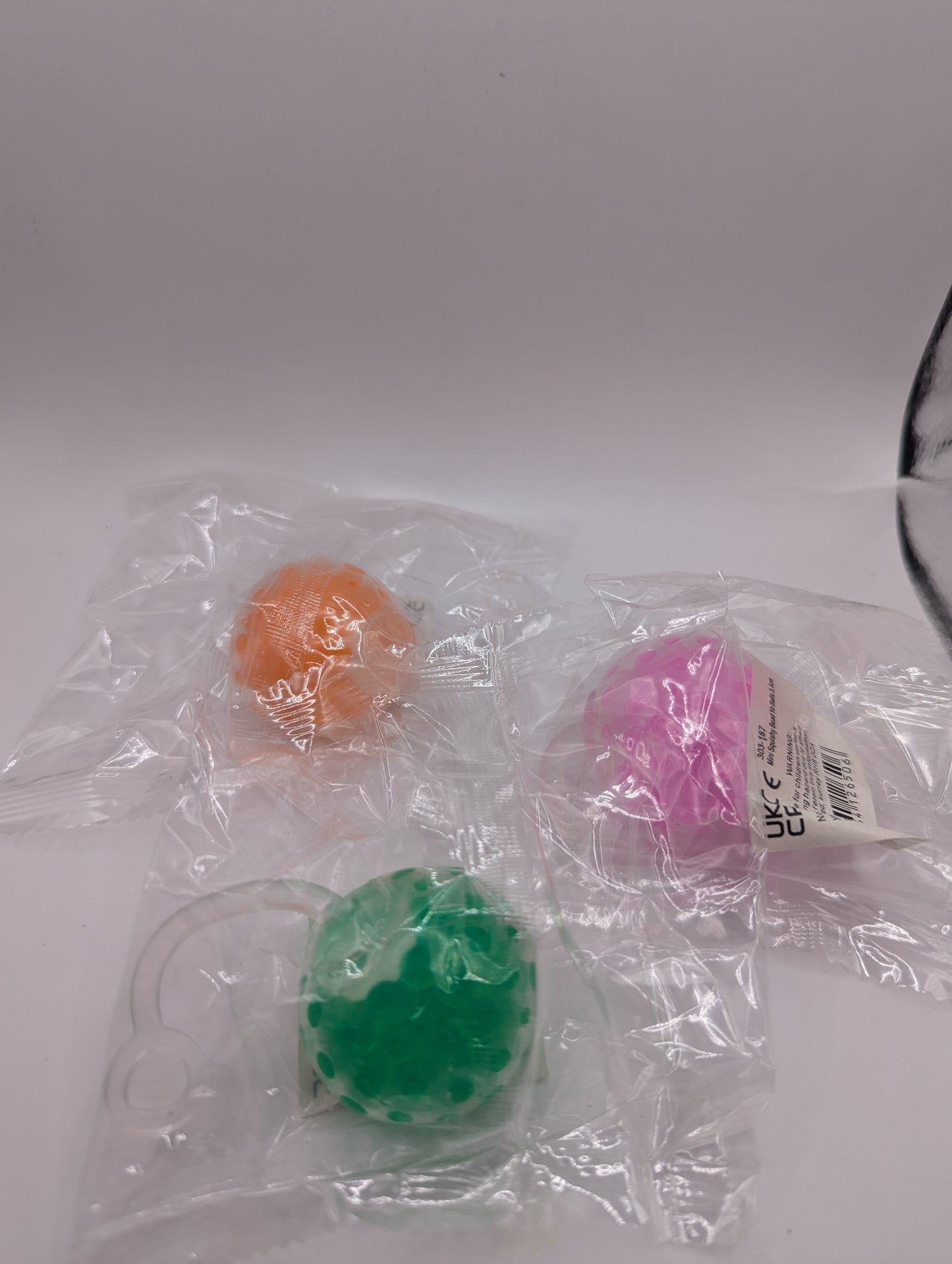 Mini yo-yo squishy bead ball