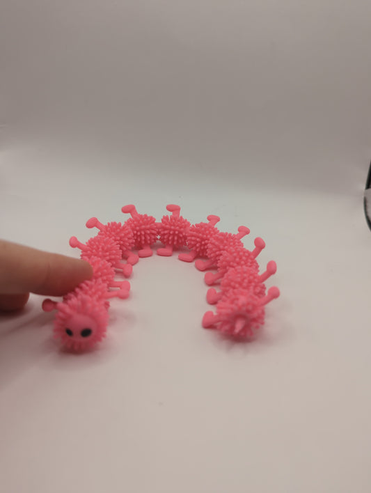 Caterpillar that can turn to bracelet